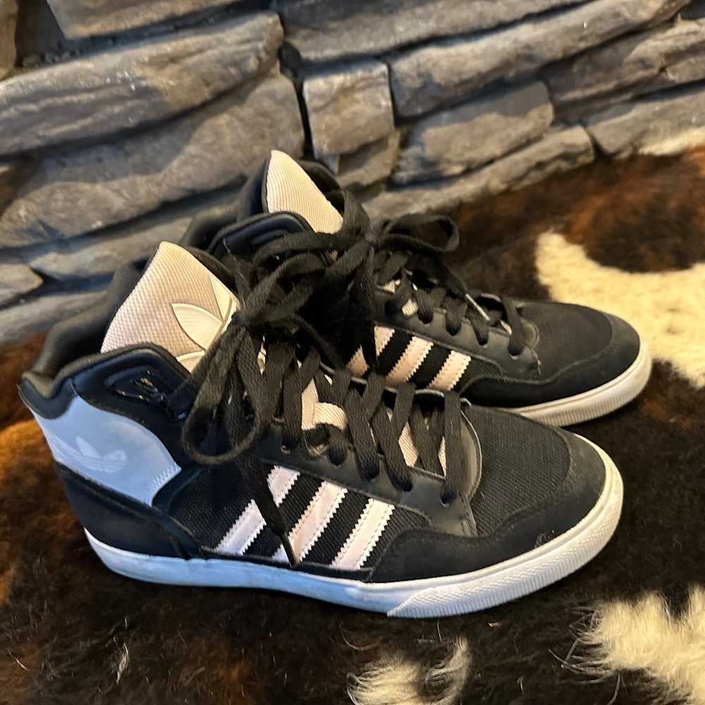 Rare Adidas Extaball Black and Pink High Top Sneakers Hitops Size 7.5